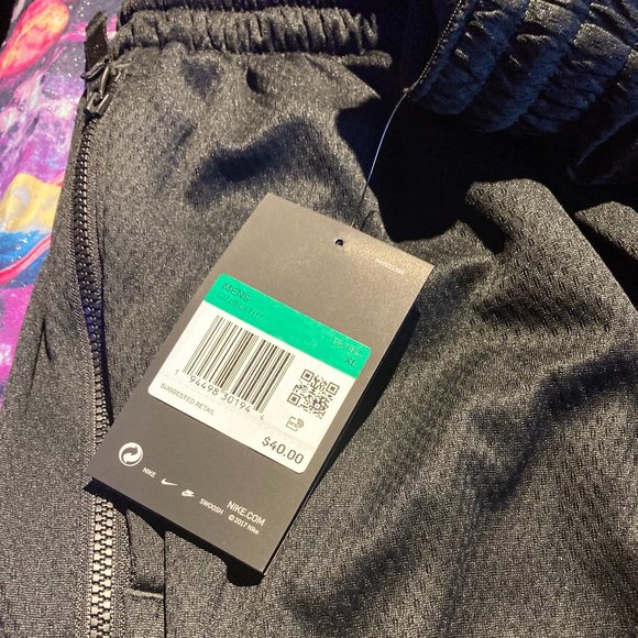 Nike Dri-Fit Shorts - Picture 3 of 3